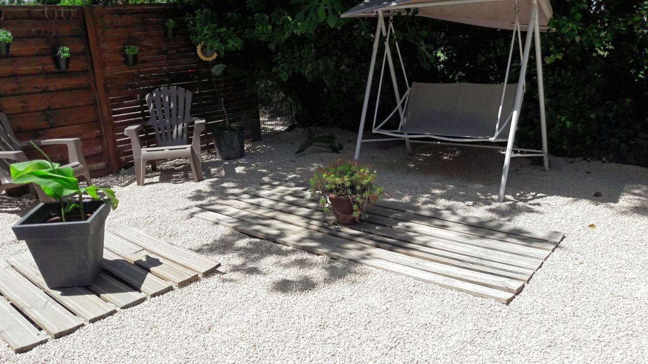 Mas Denis Appartement Arles Buitenkant foto